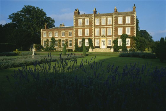 Gunby Hall, Lincolnshire <span style='font-size:8px;'>®National Trust Images/Andrea Jones </span>