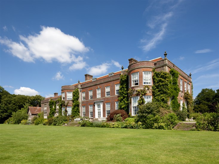 Hinton Ampner  <span style='font-size:8px;'>®National Trust Images/Andrew Butler</span>