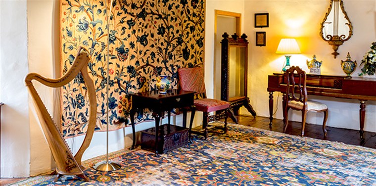 Beautiful Interiors at Crathes Castle <span style='font-size:8px;'> ® The National Trust for Scotland </span>