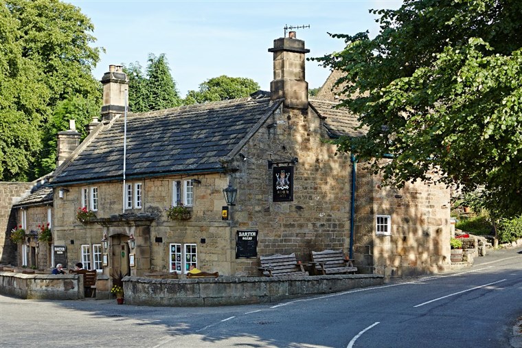 Front of The devonshire Arms at Bee