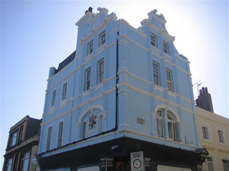 THE OLD TOWN GUEST HOUSE   1a George Street, Hastings, East Sussex  TN34 3EG